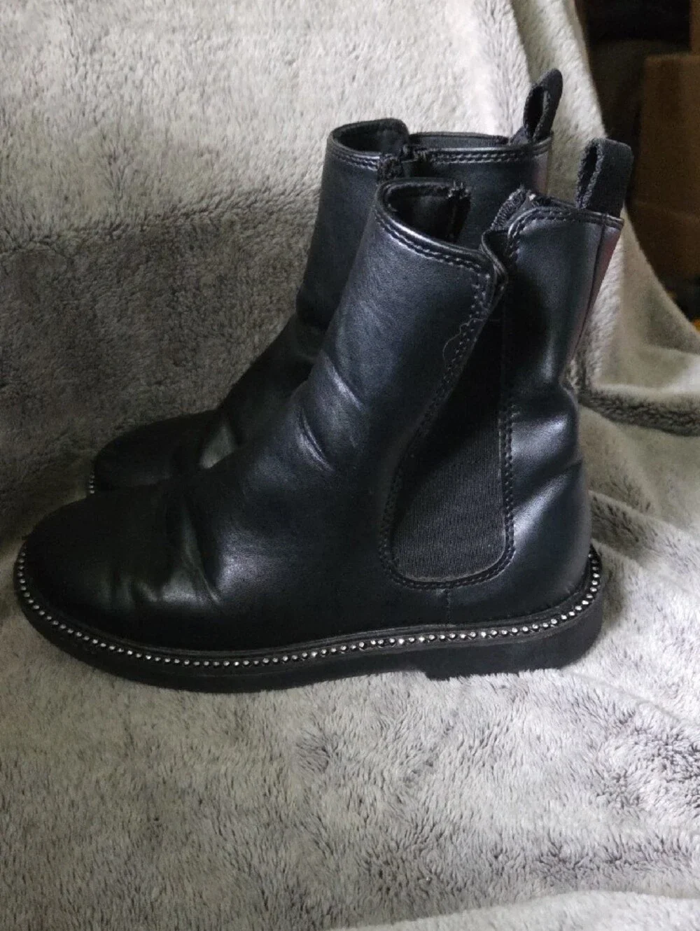 Zara Black Leather Chelsea Ankle Boots with Stud Trim Size 33 Kids 1.5
